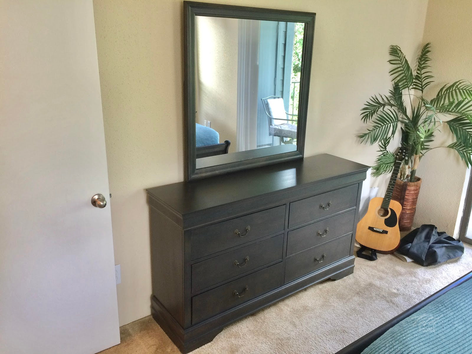 2147sg Mayville Gray Bedroom Set