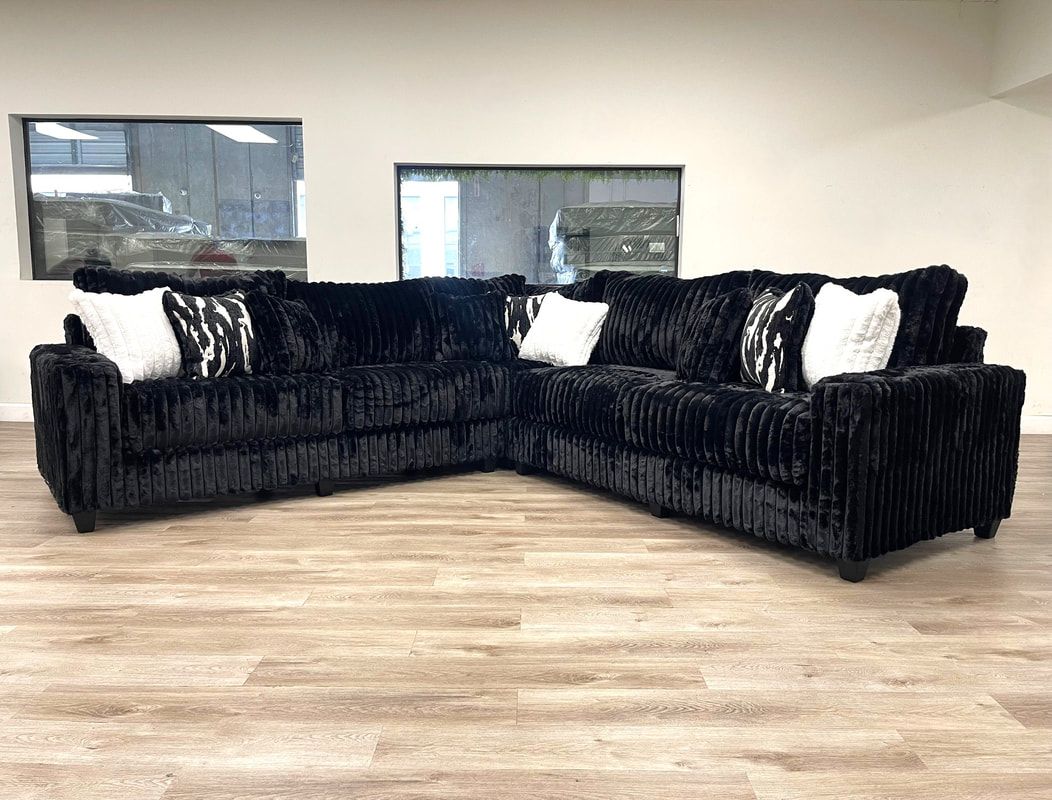 9600 Black - Oversized Sectional