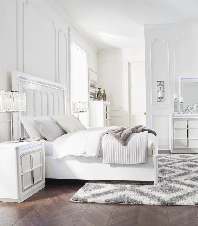 B822 Ashley Chalanna White Bedroom Set