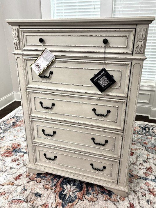 B6000 Antique white elegant bedroom Set