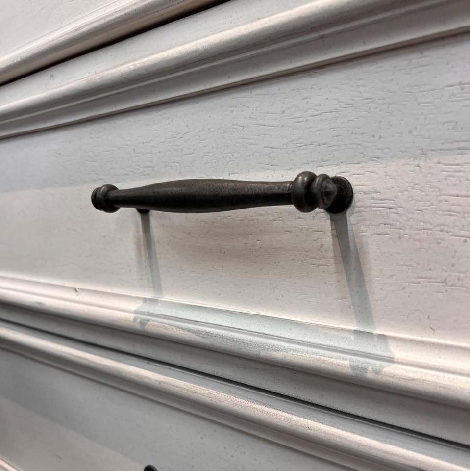 B777 Traditional Ashley Kanwyn Bedroom Set