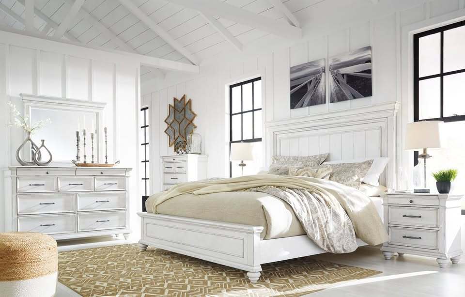 B777 Traditional Ashley Kanwyn Bedroom Set
