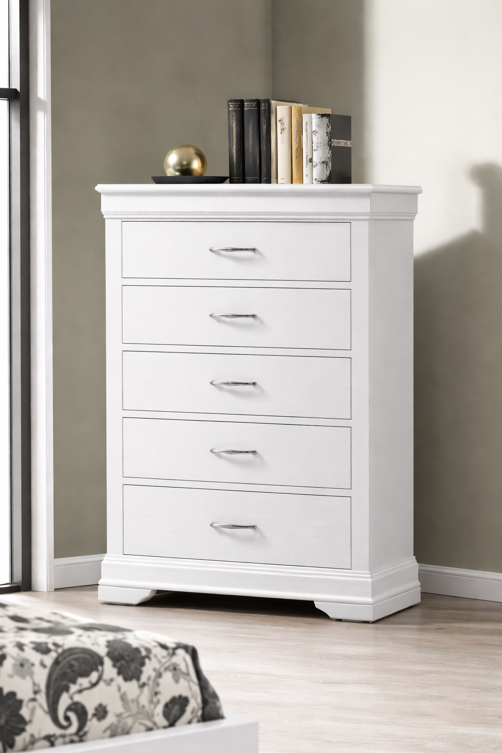 B6912 Amalia White Tufted 4 Piece Bedroom Set