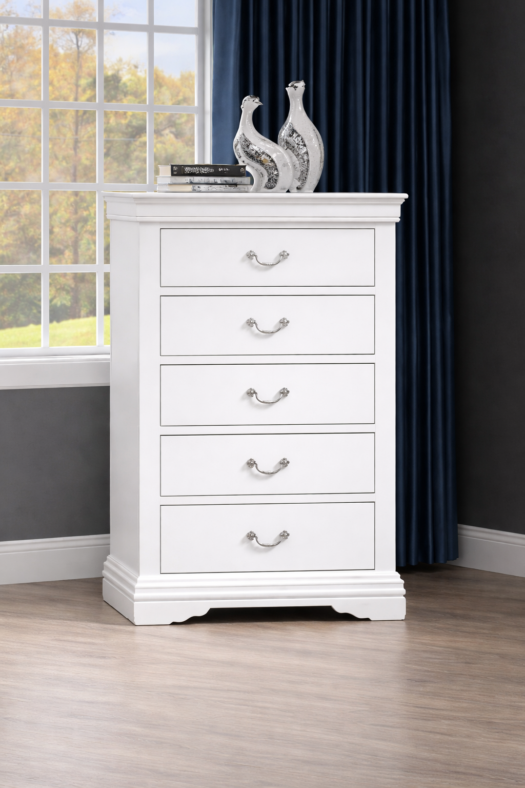 B3650 Louis Philip White Bedroom