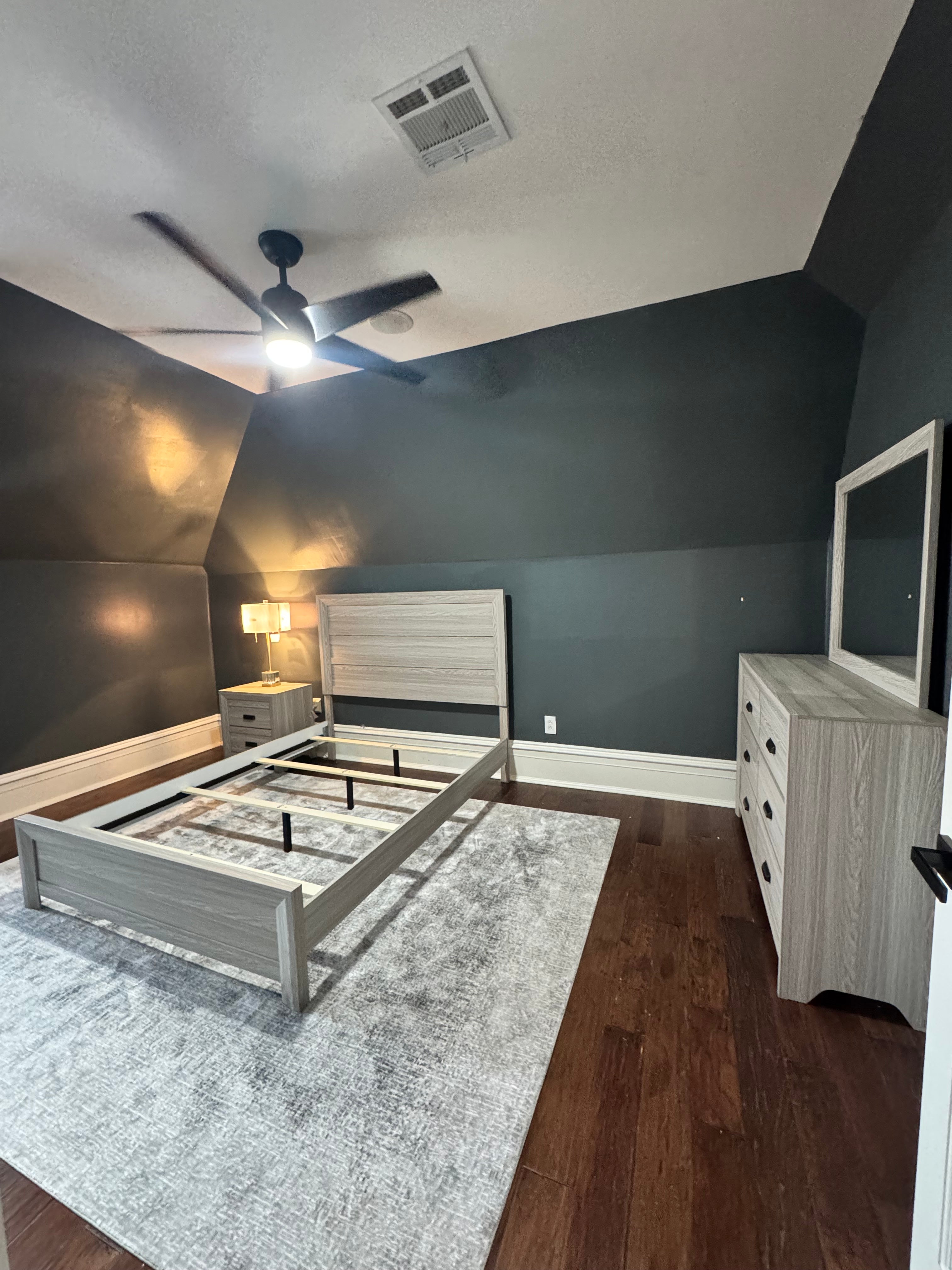 B6710 Adelaide Driftwood Bedroom Set