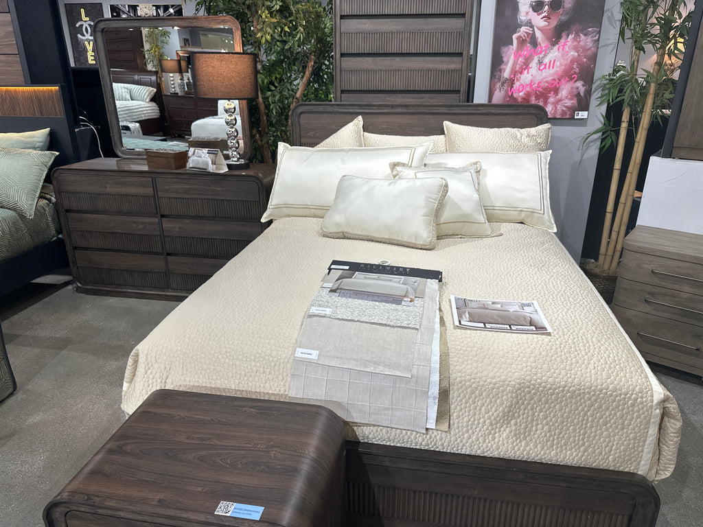 B3500 Kinkaid Mid‑Century Bedroom Collection