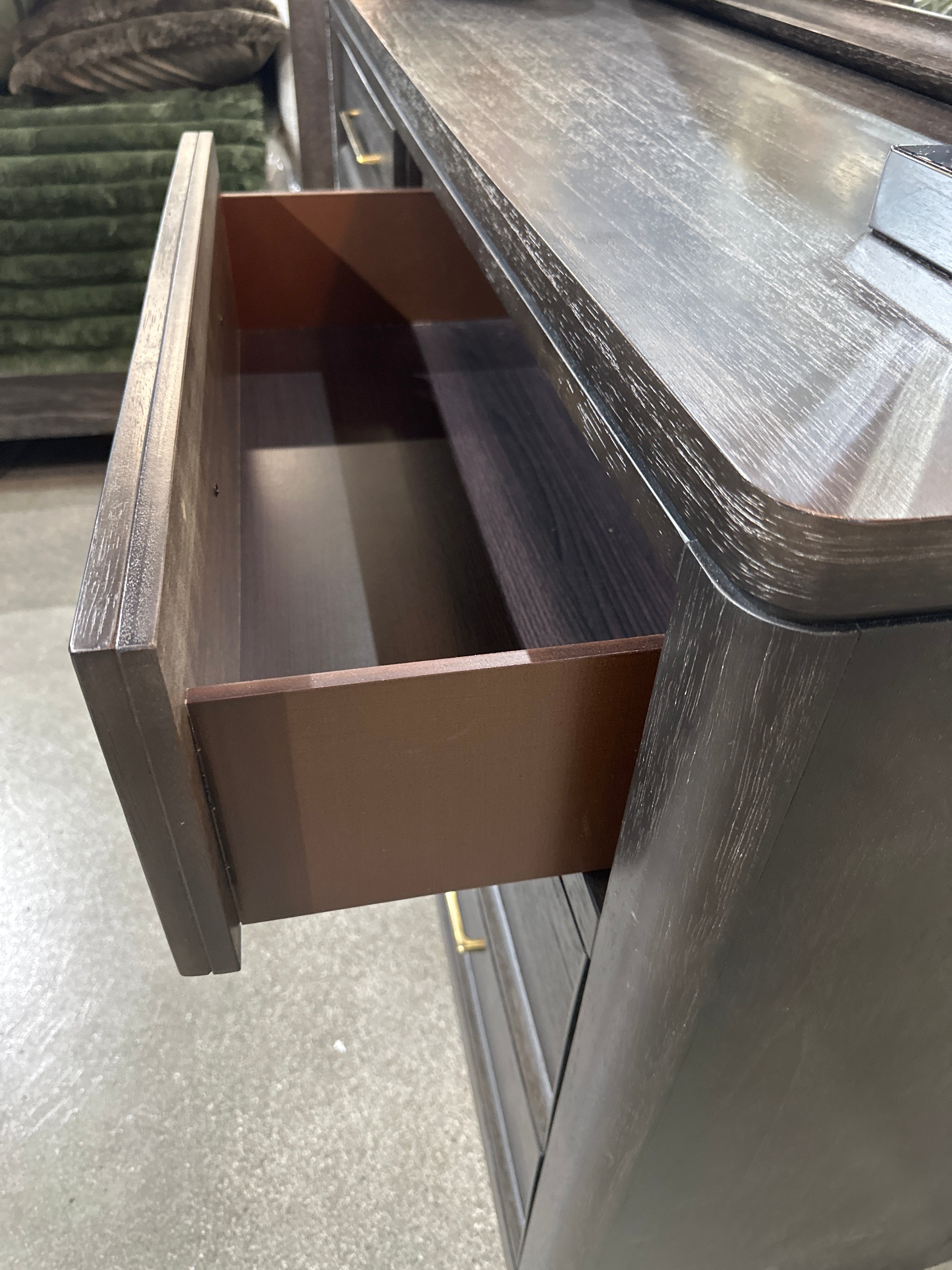 6530 Ethel Upholstered Bedroom Collection