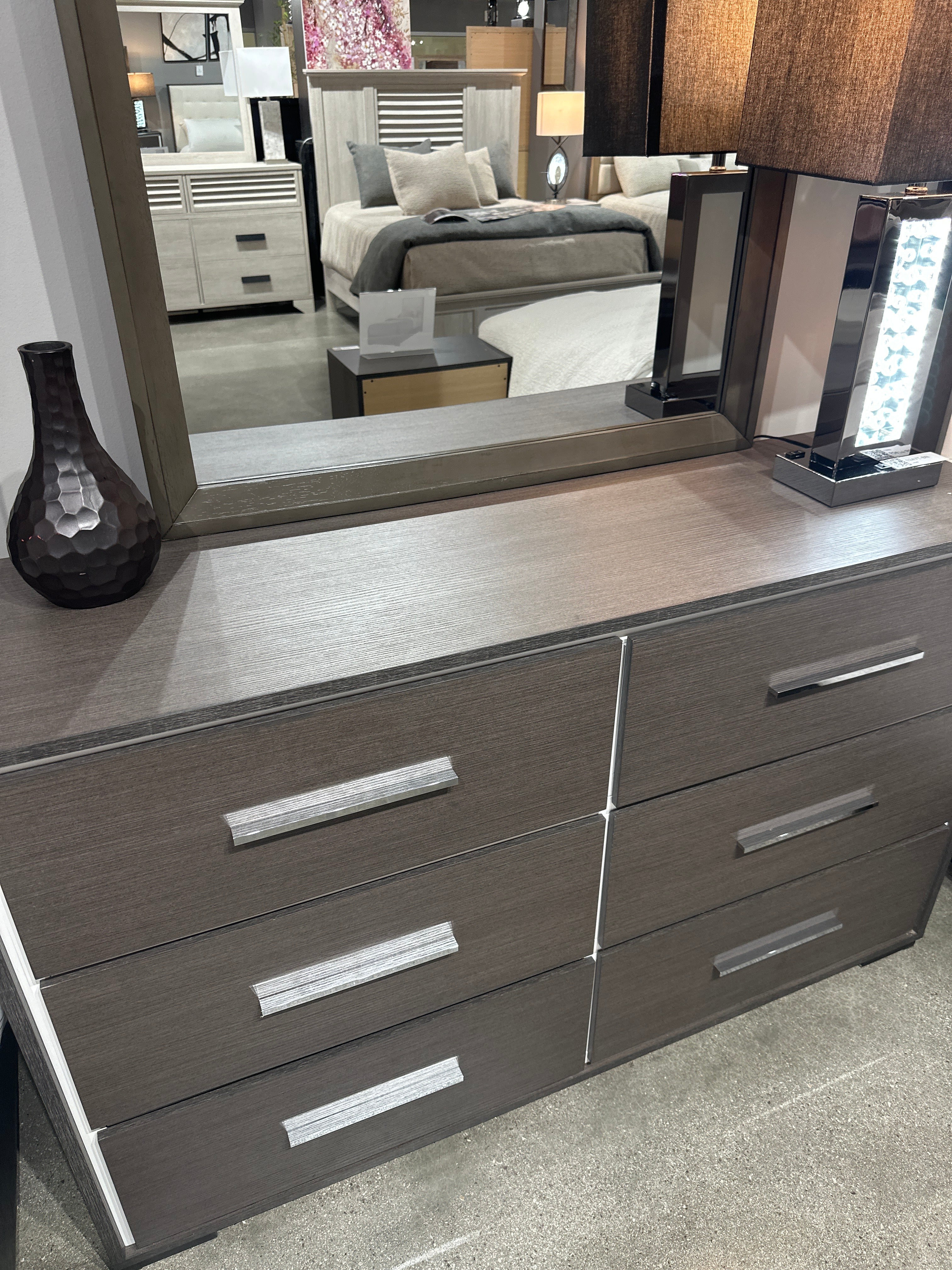 B4100 Sharpe Contemporary Bedroom Collection