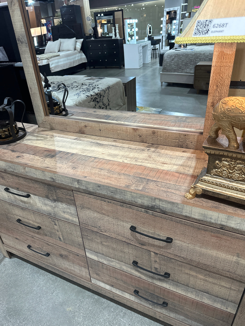 B9340 Elmer Contemporary Bedroom Collection