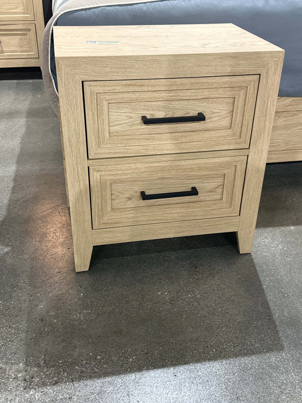 B6600 Lorraine Transitional Bedroom Collection