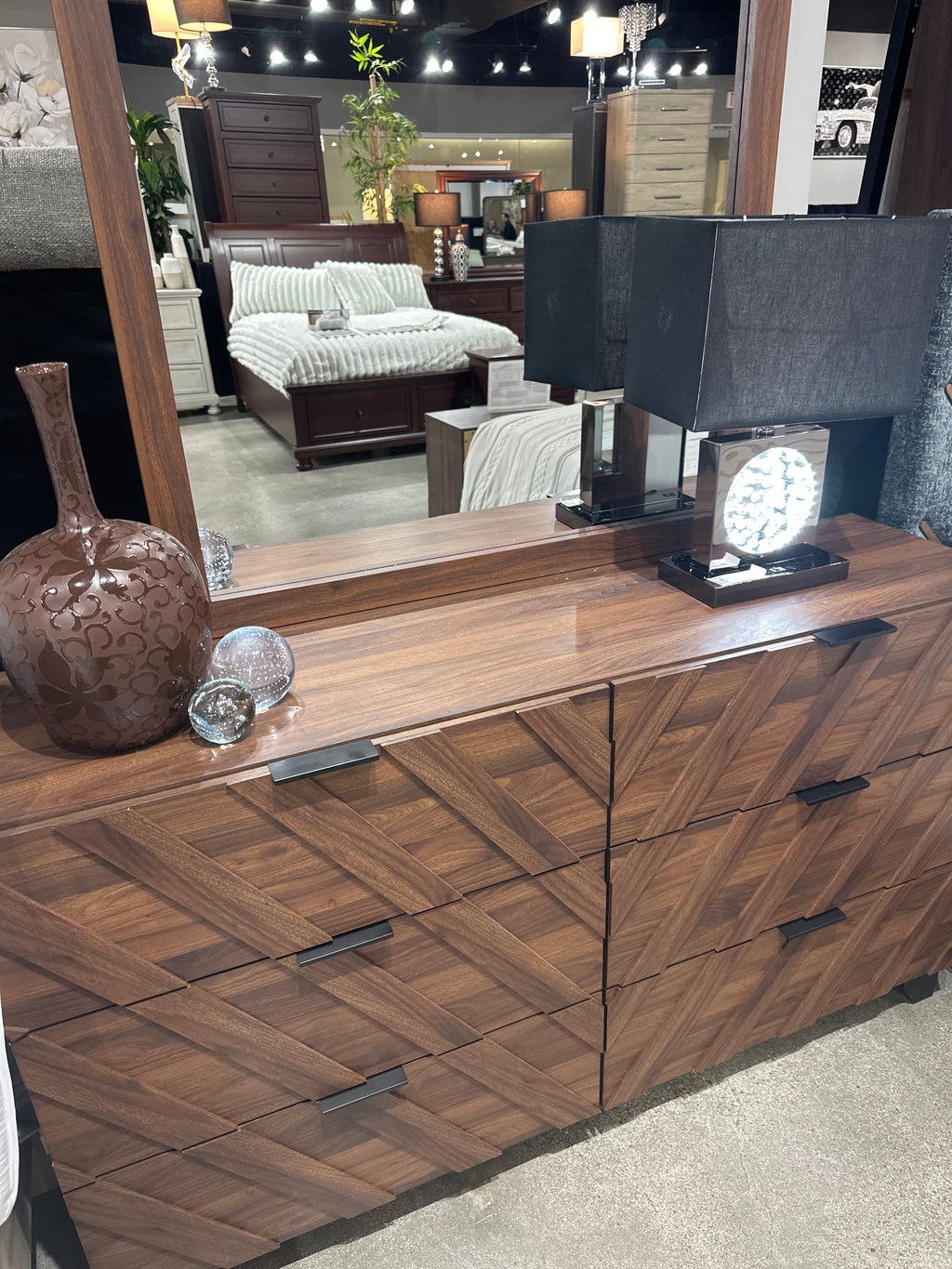 B9275 Zane Contemporary Bedroom Collection