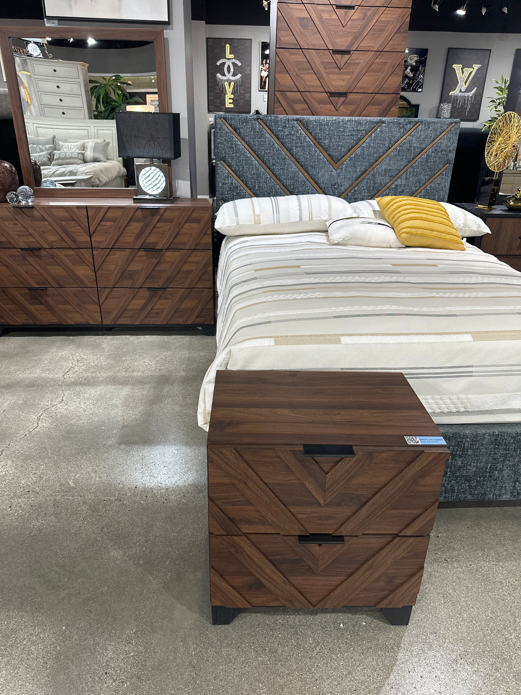 B9275 Zane Contemporary Bedroom Collection