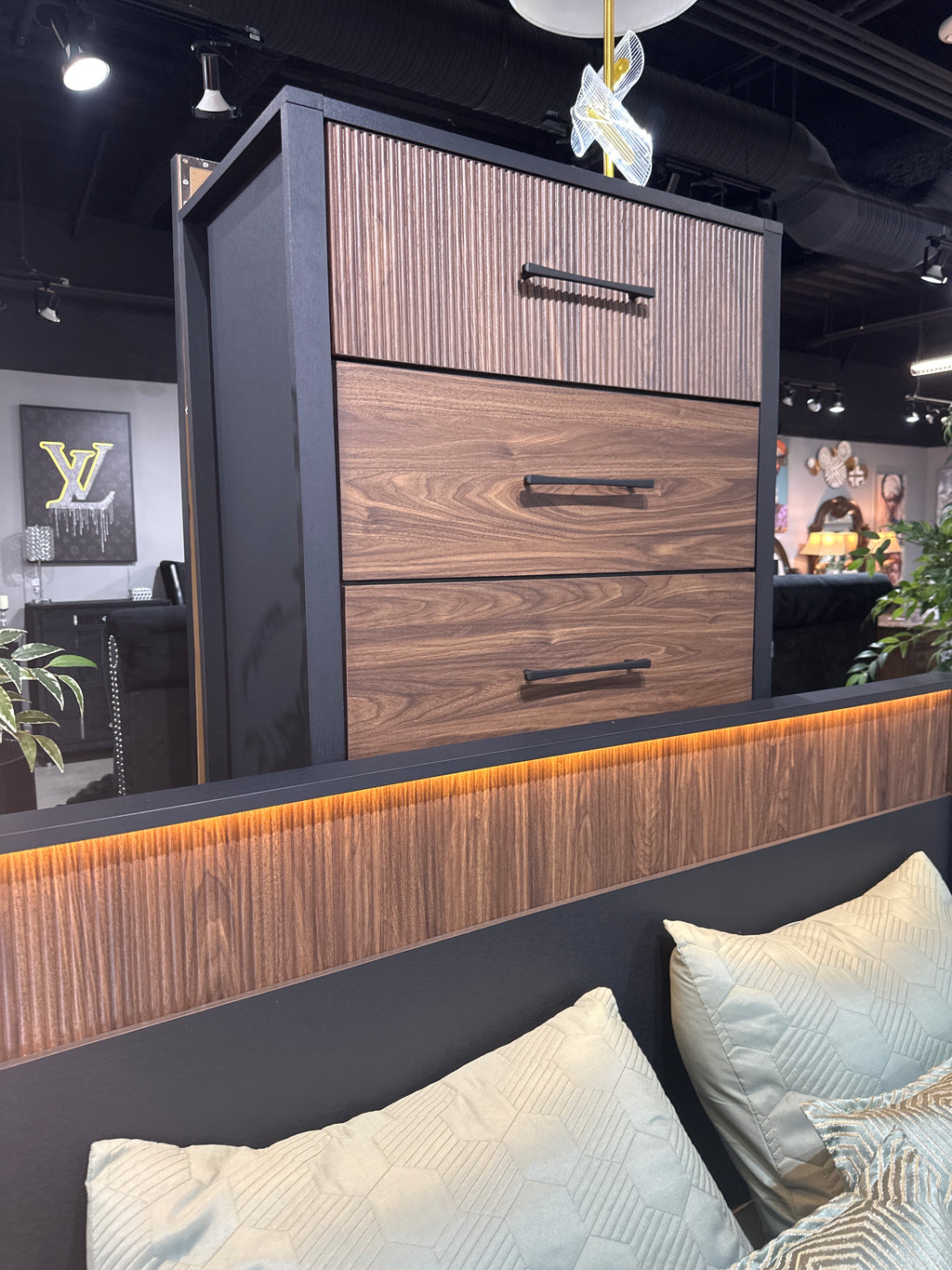 B6950 Nemy Contemporary Bedroom Collection