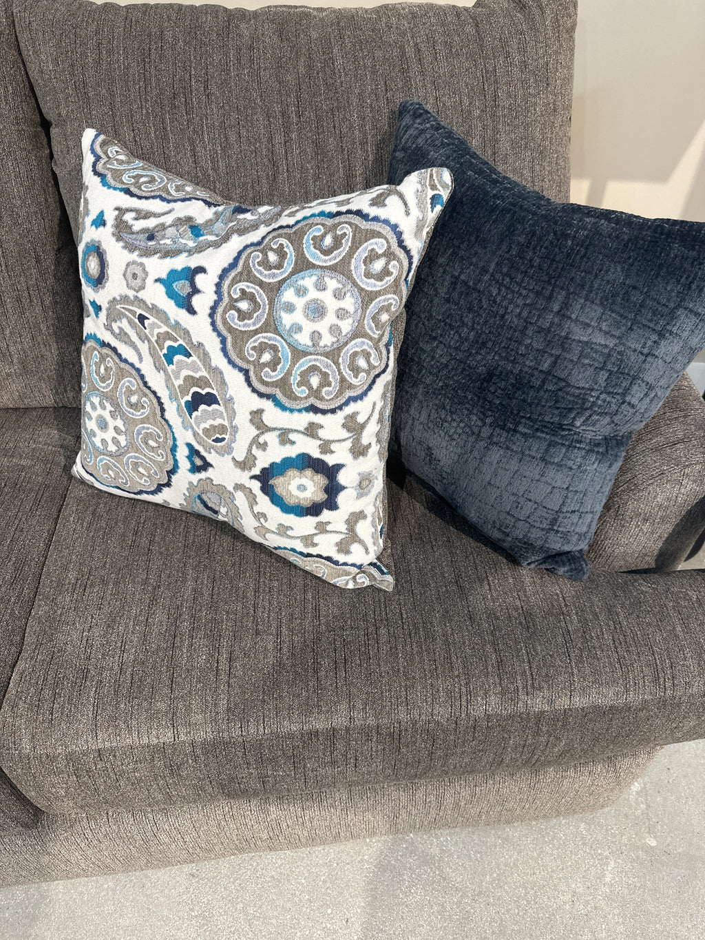 8540 Grandstand Flannel Sectional by Simmons