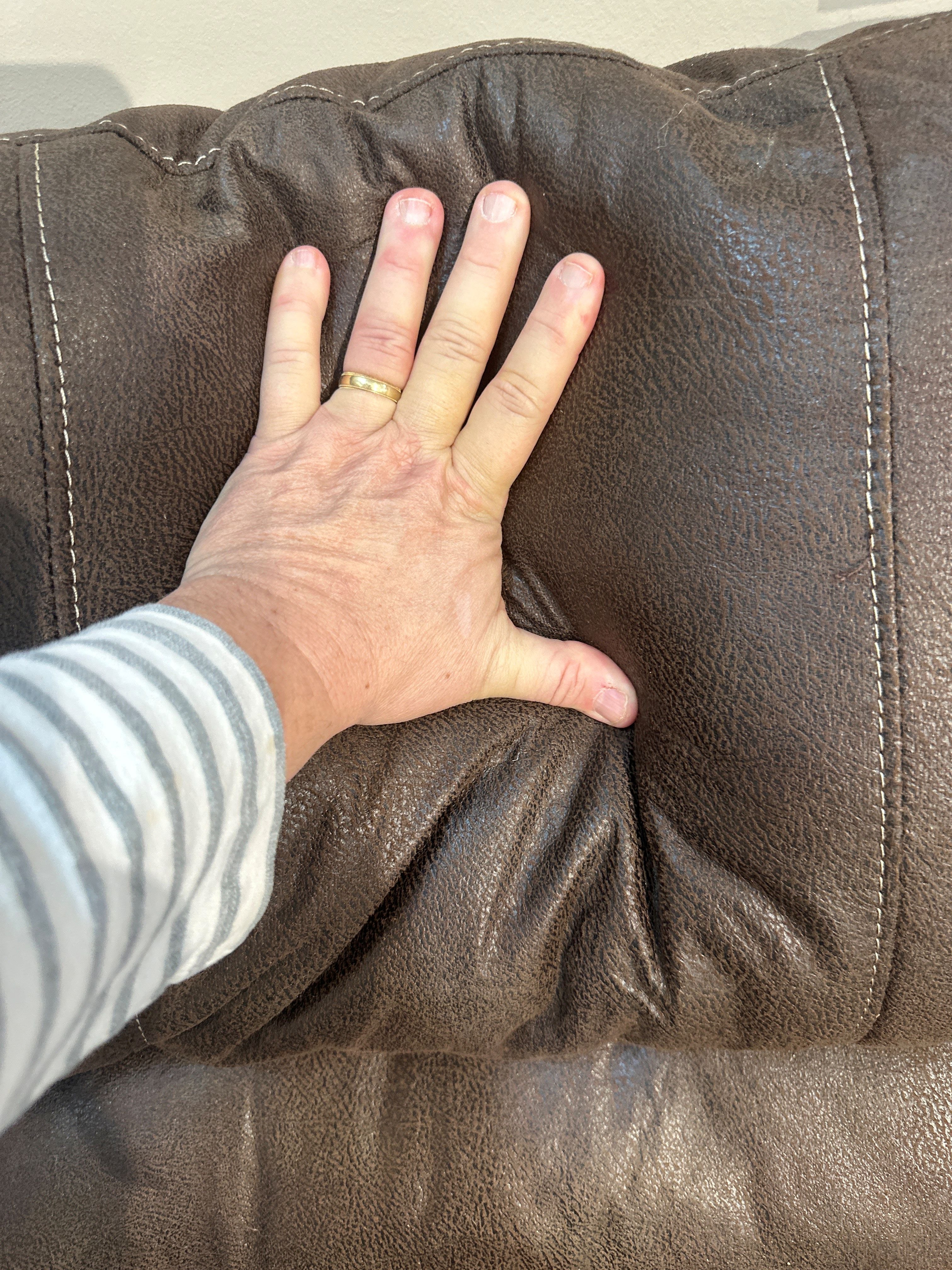 2022 Expedition Java Sectional