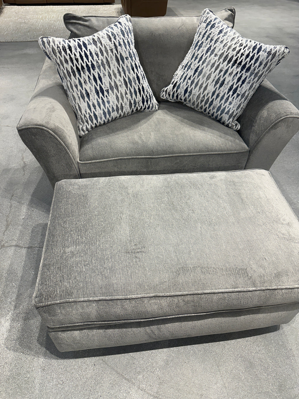 4550 Charity Platinum Sofa and loveseat