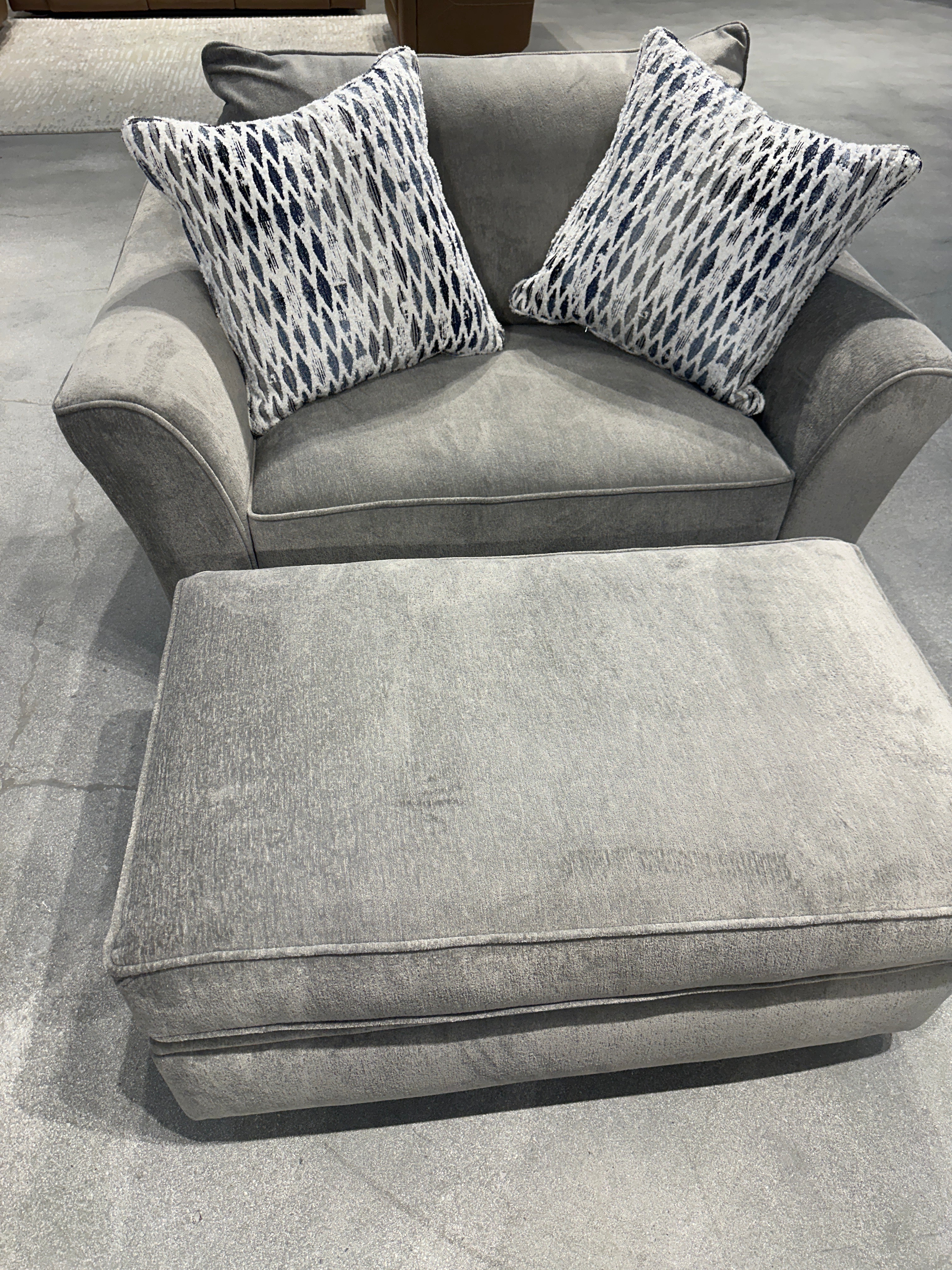 4550 Charity Platinum Sofa and loveseat