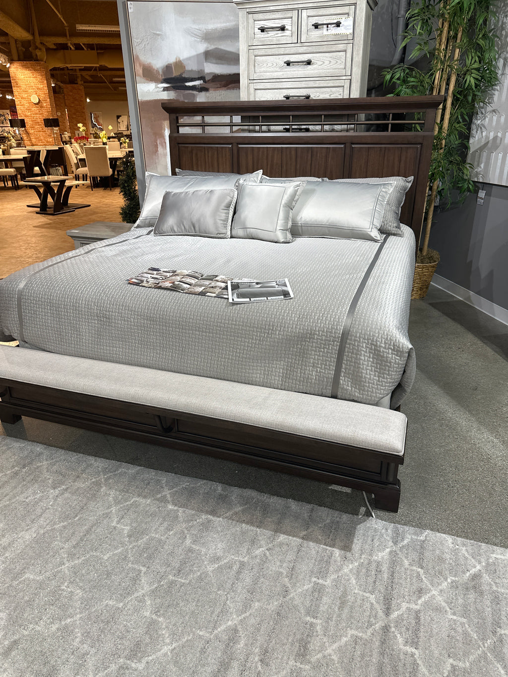B1950 Beckett Brown Bedroom Set