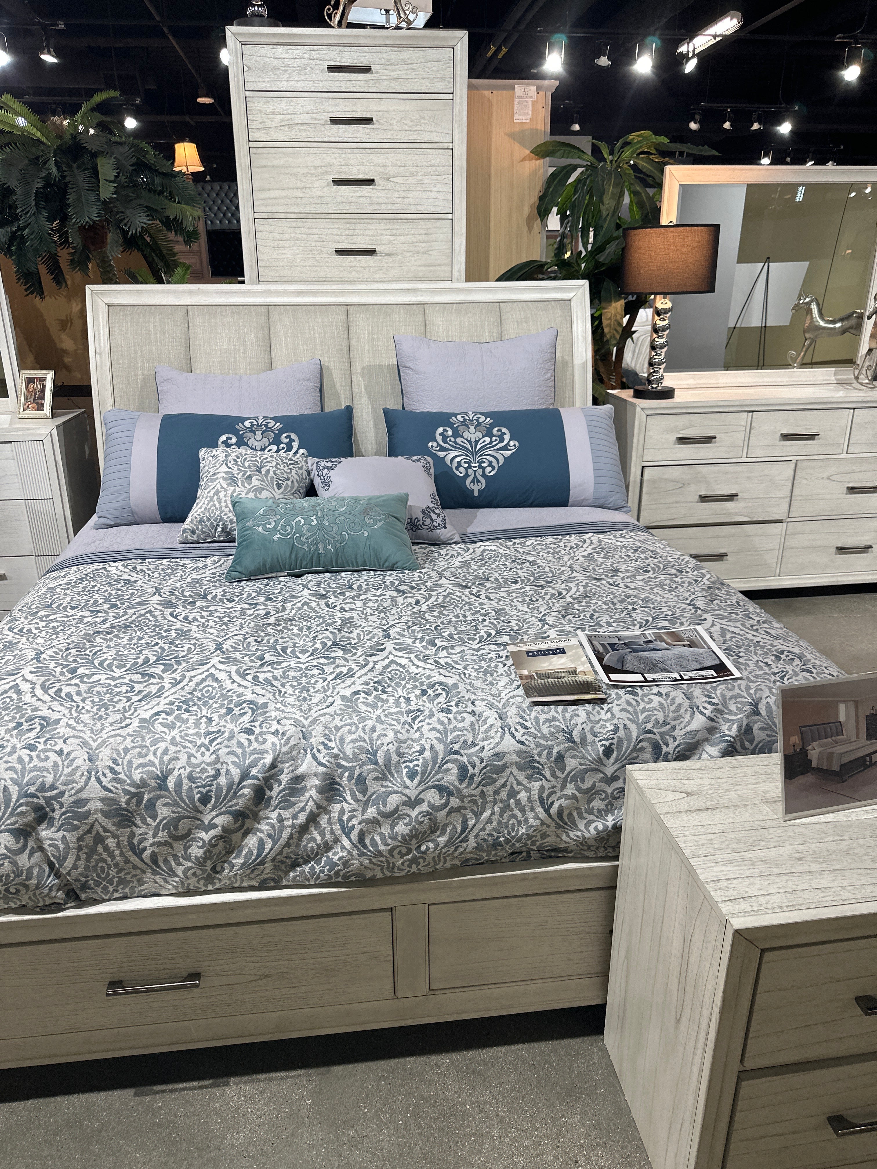 B6582 Jaymes White Mist Bedroom Set