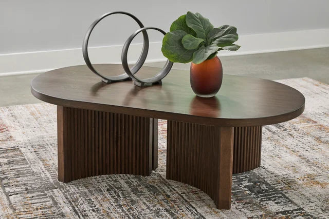 T689 - Cocktail Table