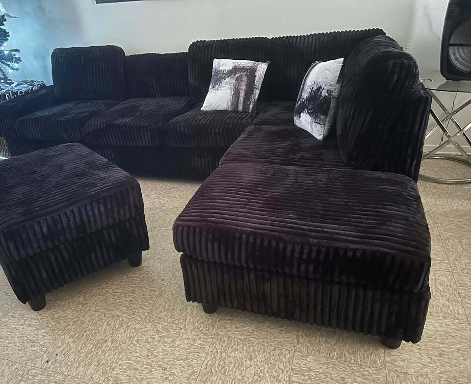 SH3223BkC-3SC 2PC REVERSIBLE SECTIONAL, Black CORDUROY
